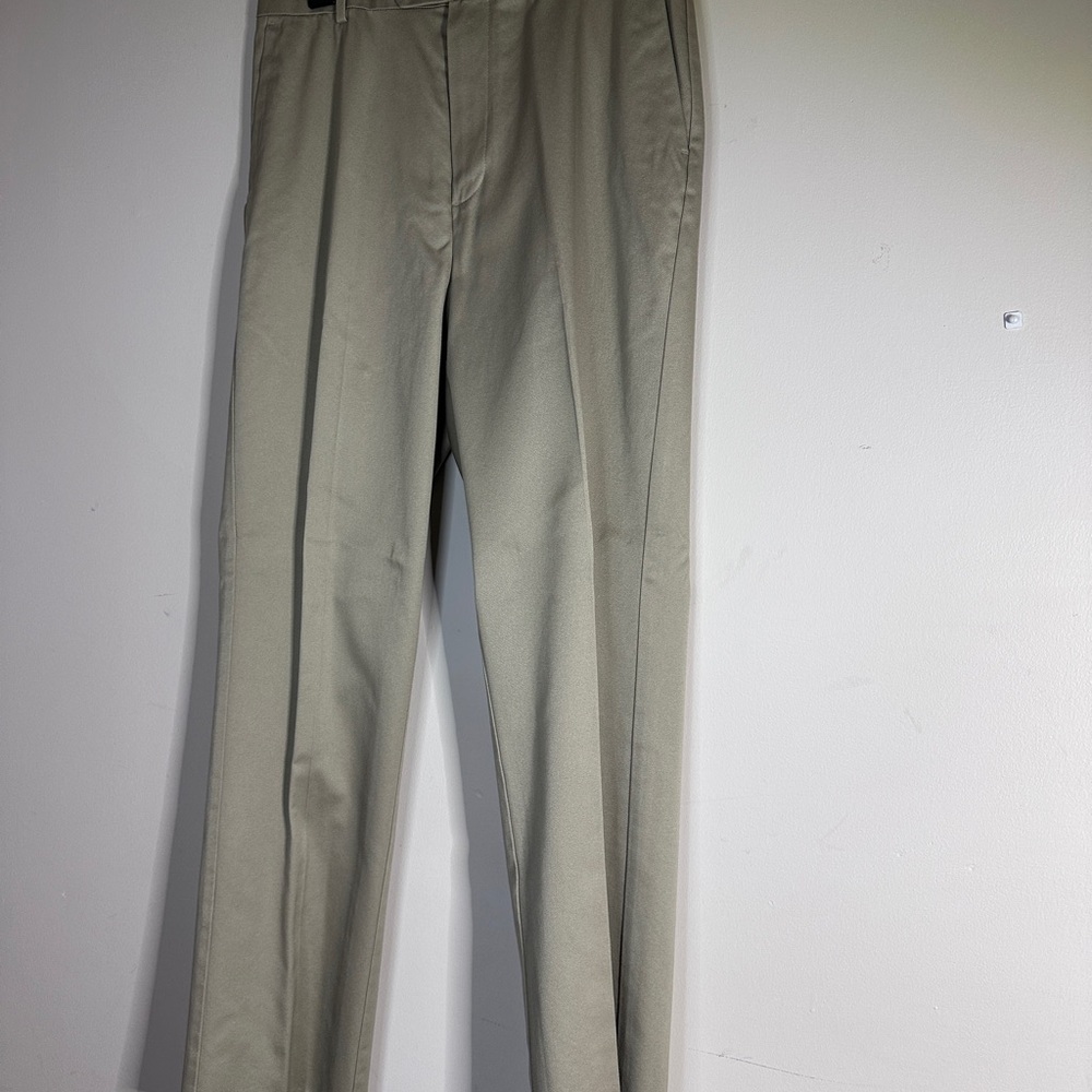 Roundtree & Yorke Classic Fit Pants - Beige/Tan